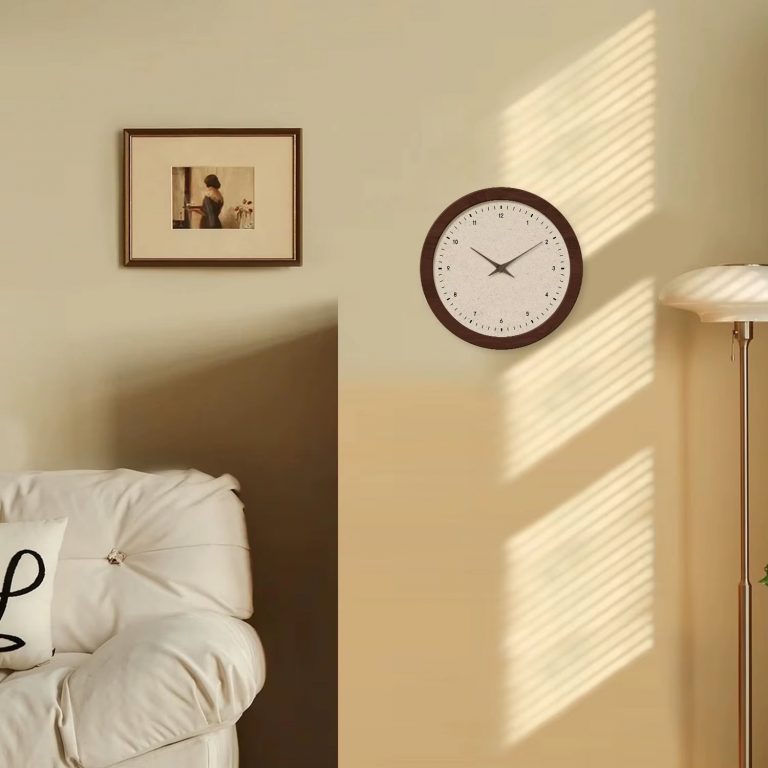 French Ancient Style Crystal Porcelain round Simple Pattern Wooden Wall Clock Living Room Bedroom Kitchen Home Decoration Wall Clock Silent Quartz Clock Holiday Gift 12 Inches 14 Inches 16Inch (Without Battery)